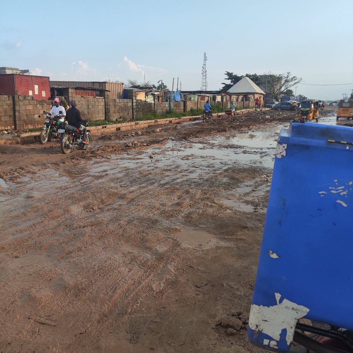 _RANDOMJEET's tweet photo. @its_braz @Stake Yo Braz

can I Win pls? 
I'll use the money to mobilize men to repair the bad road to my community and install a project mastermind-sign post, giving all credits back to @its_braz on X ( formerly twitter)

STAKE 🆔 zenitsuuGM https://t.co/k6hzU64xLY