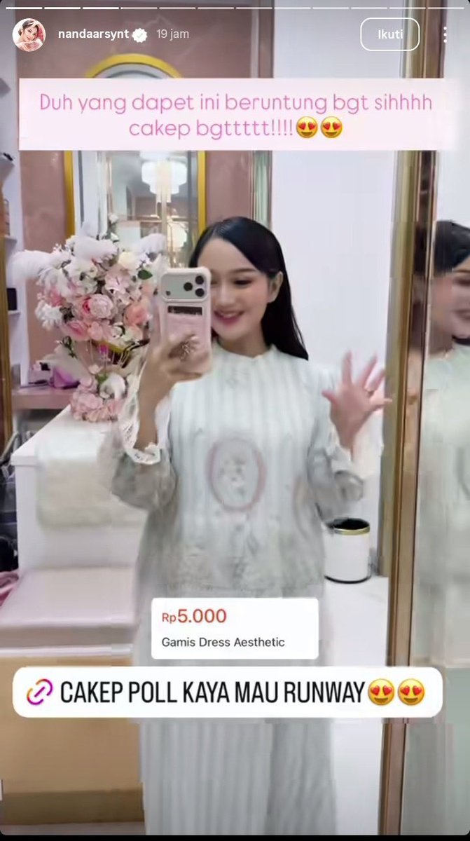 gaeulilie's tweet photo. PRELOVED NANDA ARSYINTA WE TRUSTTTT ‼️🤩
mamina tuh suka bangett preloved in baju sampe barang barang lucu dia dengan harga gocengggg doaangggg!! NANGIS BANGET GAK SIIHHHH 😭🫵 https://t.co/eOzSWCLDpM