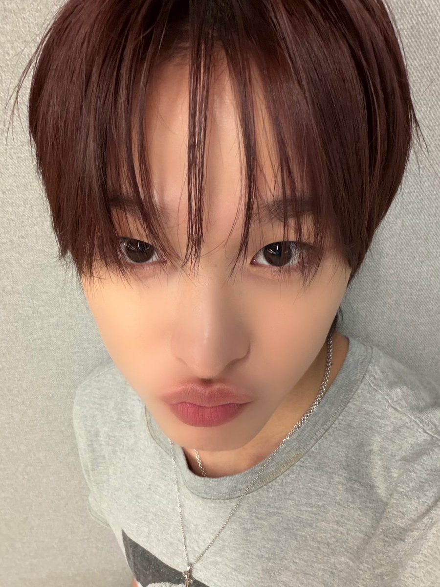 jenrikry's tweet photo. 츄츄 🥺 https://t.co/hXkhYpcoF9