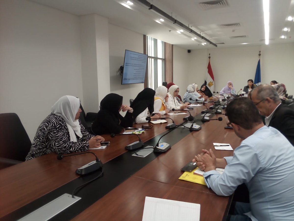 favot17616's tweet photo. في إطار الجهود الرامية إلى تعزيز آليات الحماية والوقاية من جرائم الاتجار بالبشر، عقدت السفيرة دينا ��لصيحي، المدير التنفيذي لصندوق مساعدة ضحايا الاتجار بالبشر، لقاءً اليوم الثلاثاء مع الدكتورة مروة نبيل، مسؤول لجان الحماية بديوان عام محافظة دمياط، لبحث أوجه التعاون المشترك. https://t.co/ifyLk8qaTc
