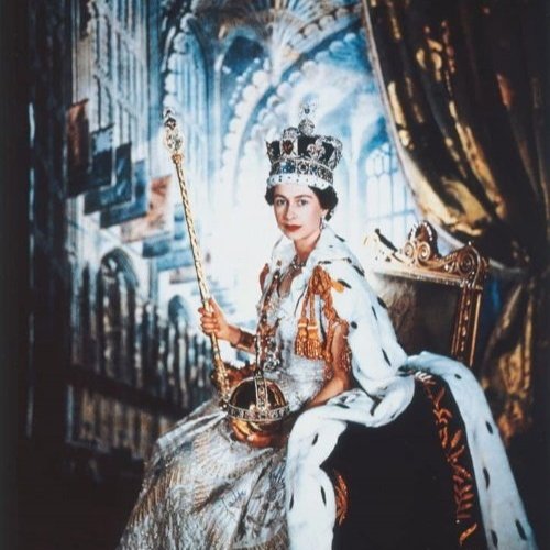 mauroquesito63's tweet photo. #queenelizabeth https://t.co/mhp818Sl7i