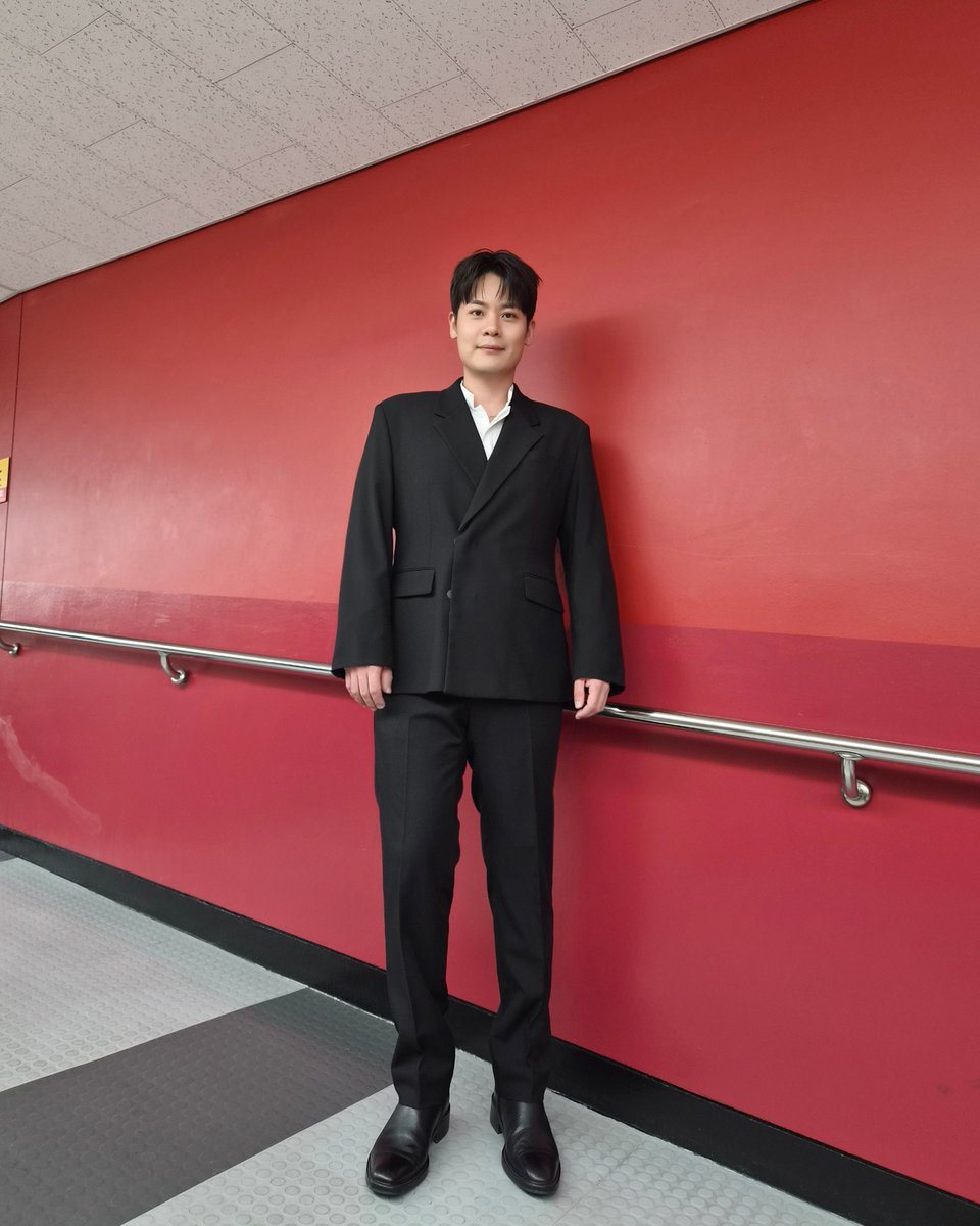 official_lapoem's tweet photo. 2026 더클래식 IN 김해

시원한 가을바람과 채훈의 노래가
잘 어울리는 오늘 밤🌃
채훈 덕분의 귀 호강 제대로 했어요✨️

좋은 추억이 될 수 있도록
자리 만들어 주신 KNN과 
함께 연주해 주신 서희태 지휘자님,
KNN방송교향악단 감사합니다🫶🏻

#LAPOEM #라포엠 #더클래식김해
#유채훈 #YouChaehoon https://t.co/cdIjeGkKX3