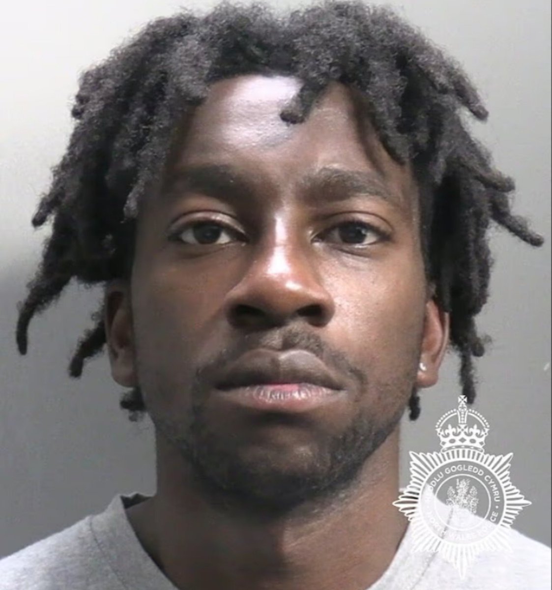 Just_Katchikit's tweet photo. @Pathfinder077 His name is Oladele 
Graped a 19 year old in Wrexham 
Sentenced to 25 years imprisonment https://t.co/8puMYNyJHg