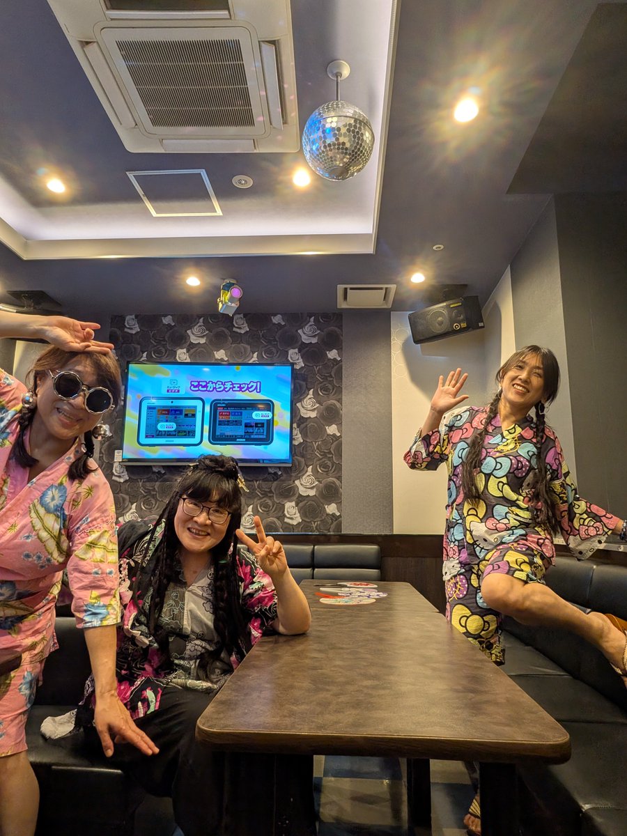 kijimaring's tweet photo. 今回は大宮でぐみにゃりんの女子会でした😊素敵なお部屋で歌えて　#JOYSOUND大宮西口店　に大感謝
初心者🔰ルームでニャンちゃんがVtuber採点初体験😍お腹も心も大満足の女子会でした🥳
#Mia　ちゃん piece of my wish
#超主観Ｖtuber採点
#きじまりん
#エクスパーク https://t.co/YawfWJ1iWF