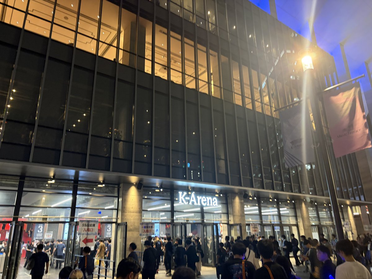 comet_s14's tweet photo. ありがとう
本当にありがとう
Studio STELLAR 始まりを見届けました https://t.co/NFl3EMFTHm