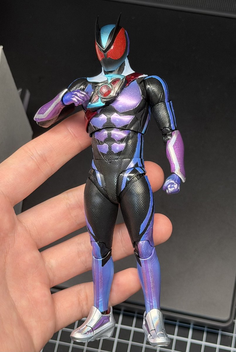wz2201298's tweet photo. ハートオブインパクト

#造って遊ぼ 
#ニチアサフィギュア改造部 https://t.co/A0NMCi5sA6