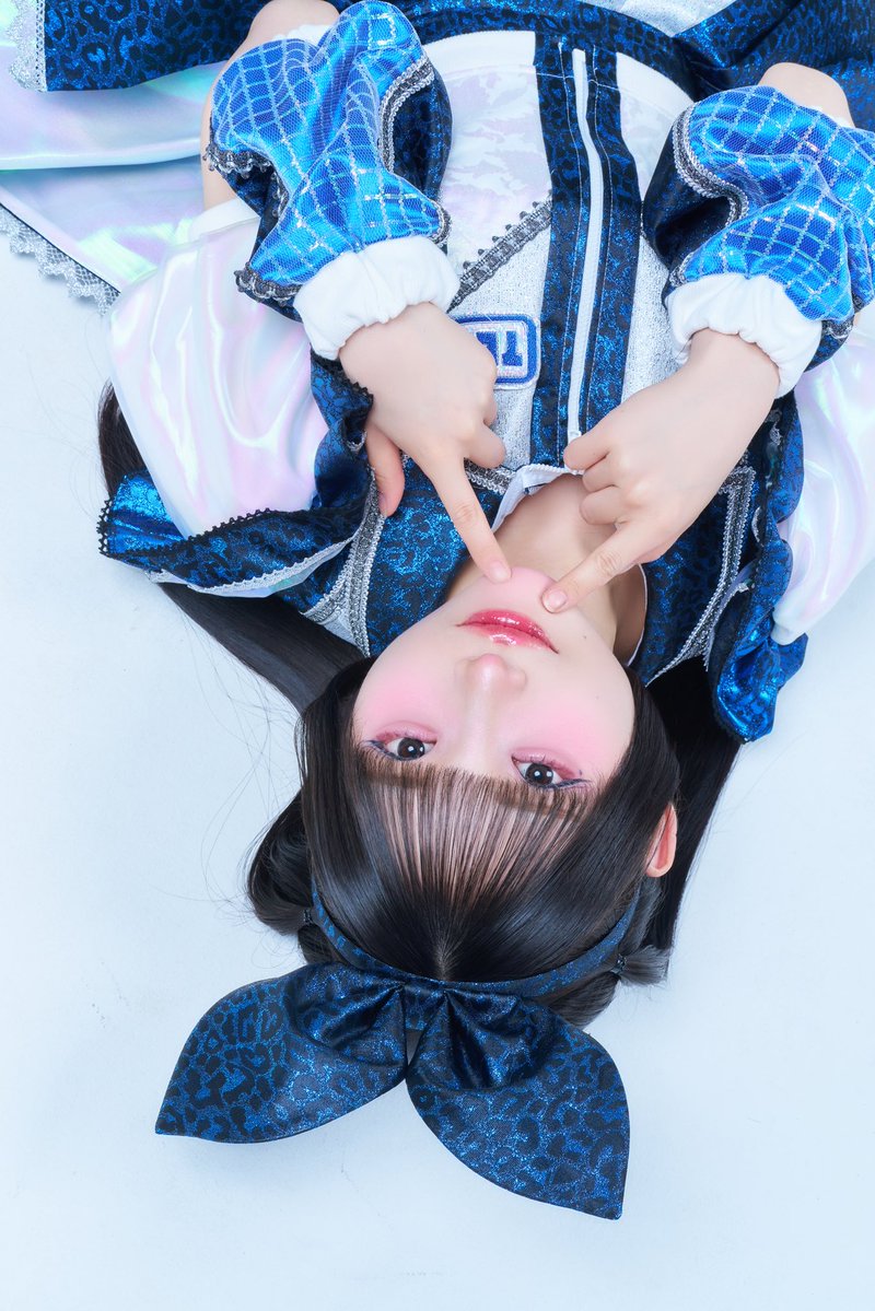 tenka_nanakoro's tweet photo. これも刺され！！！！！

二次元ロマン！デカリボン🐰💙 https://t.co/5sqnyGer8z