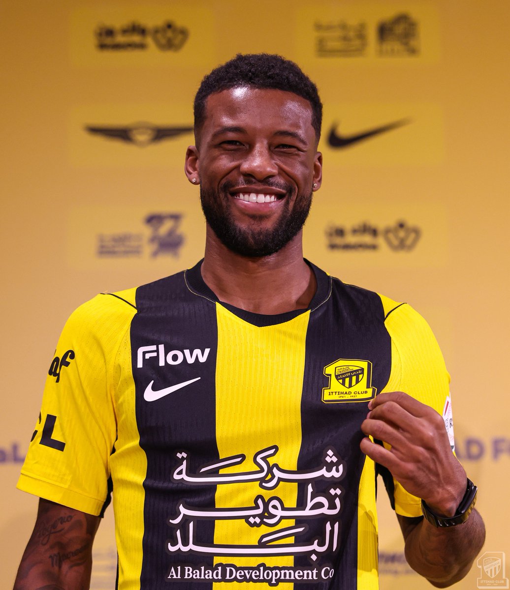 ittihad's tweet photo. 📝| مراسم توقيع عقد "جورجينو فينالدوم" حتى 2027 ✍️🇳🇱
#صيفية_العميد https://t.co/2c0aQcWRIl