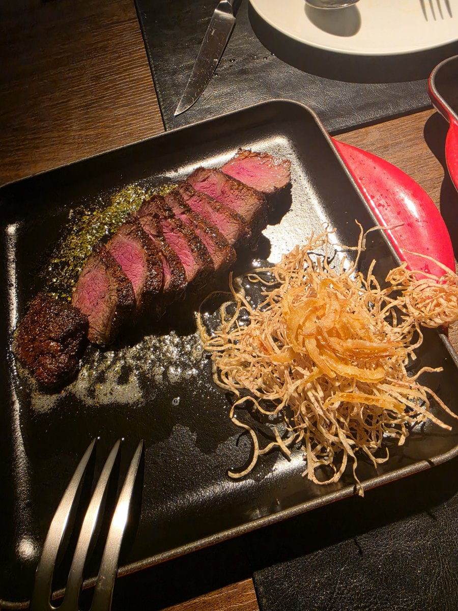 x_bone2019's tweet photo. Beastie ร้านสเต๊กที่ทำได้อร่อยมาก ติดใจ พิคานย่า นุ่ม ฉ่ำ รสชาดดี https://t.co/DrnfGXZx02
