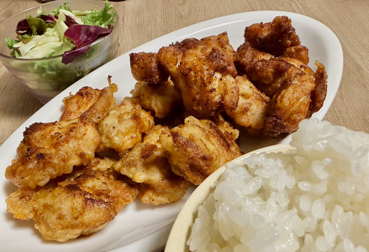 EXstraight354's tweet photo. 赤ウ特〜

味濃
外内軟食感
酒は確かにジョボる
〜↑↑粉ドロリレシピはジョボ1→ジョボ1.5か
ただ、衣は少量が美味でジョボ1アリ
1↑↑両面3分、2↑↑両面微↑↑すぎ程度、2↑↑の方がカリッと美味

エグメシ発見
ガツン枠は好みマジ
油綺麗ガチ

ジョボ…？
ガツン…？
ドロリ…？
( ੭⌯ω⌯).｡oஇ https://t.co/eQUj5yQHkz