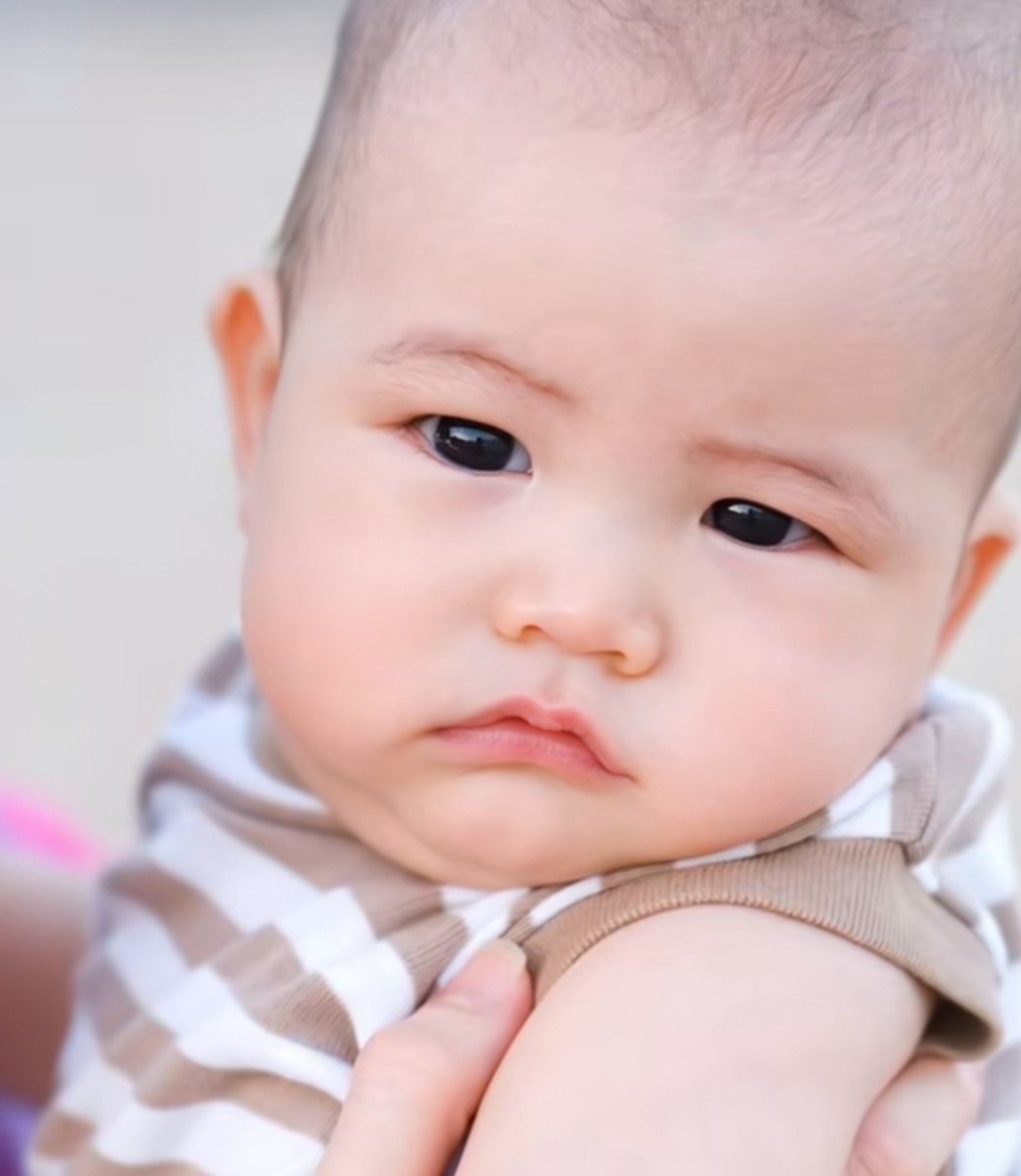 inggaph's tweet photo. พบรัก                                         เออ้วมม

ตอนงอแงงเหมือนกันเลย🤣👶🤏 https://t.co/Pr7uLBRoNG
