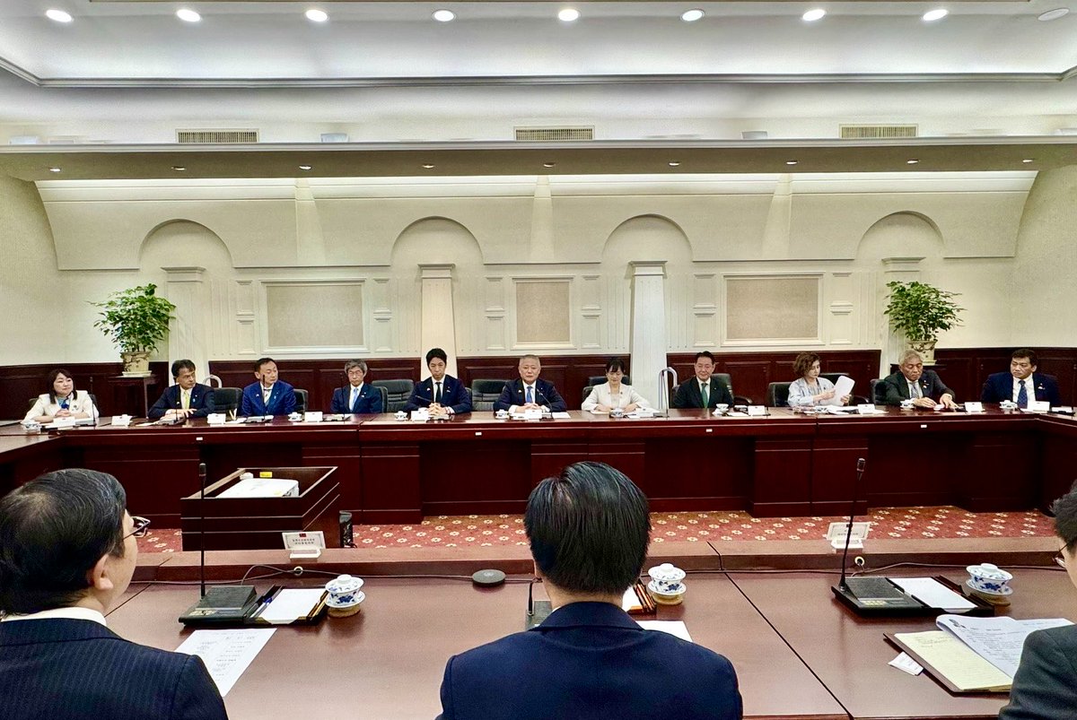 josephwutw's tweet photo. 衆議院議員の馬場伸幸氏と藤田文武氏が率いる日本維新の会の国会議員団を、国家安全会議でお迎えでき大変うれしく思います。私たちは地域の安全保障が抱える課題や台湾と日本の協力について心ゆくまで語り合い、台日両国の関係がまるで家族のように親密なことを改めて実感しました。
#台日友好 
🇹🇼❤️🇯🇵 https://t.co/9IrItEXw2D