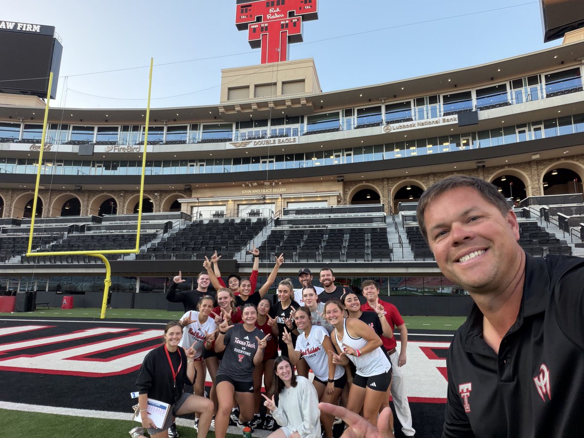 CoachHerendeen's tweet photo. 8 for 8 This Morning β
πββοΈπ¨ #1DayBetter https://t.co/4VmRdoN37G