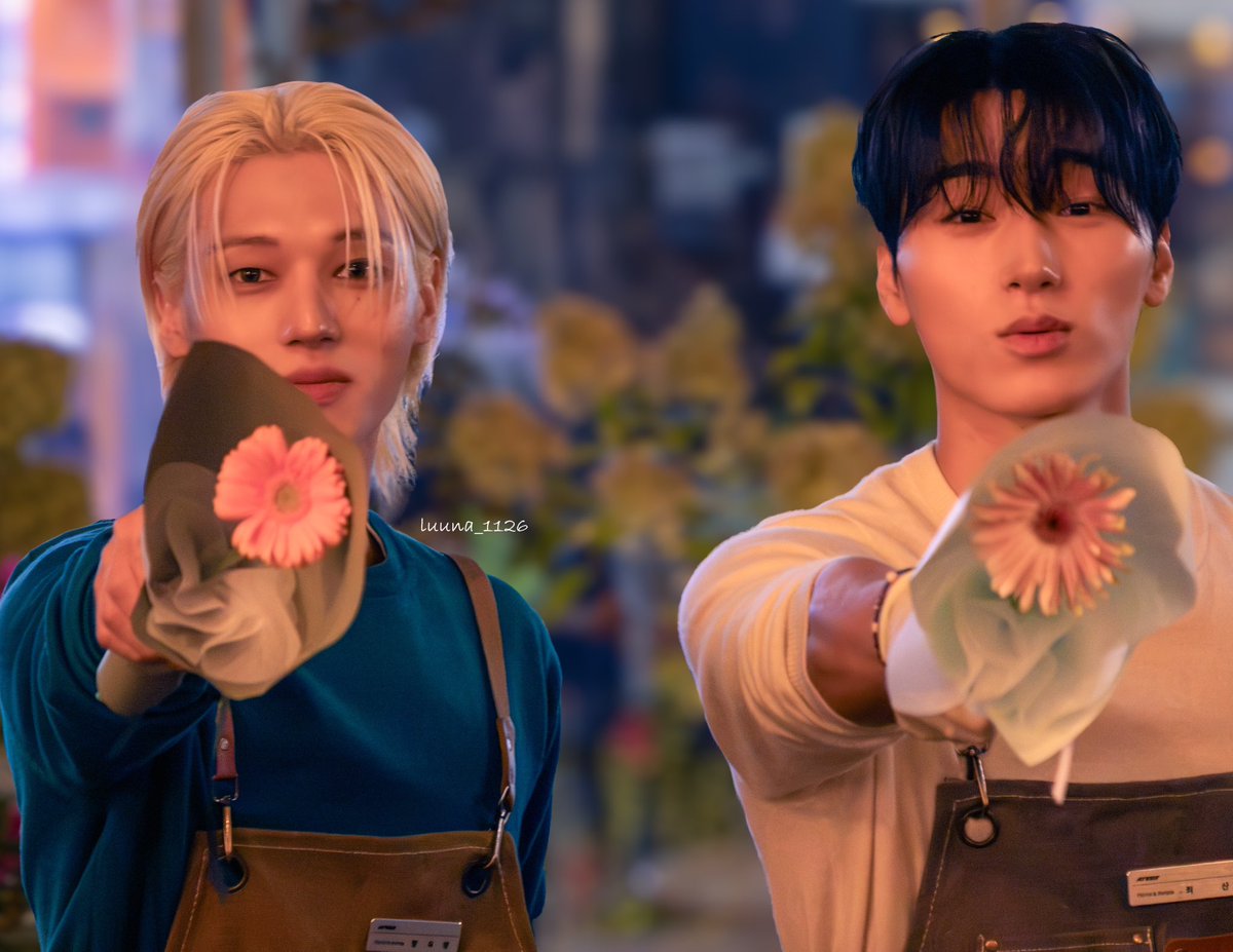 luuna_1126's tweet photo. 260906 𓂃◌𓈒𓐍 𝝑𝝔˚⟡
Fromm flower cafe 

우산💐

#ATEEZ #에이티즈 #WOOYOUNG #우영 #SAN #산 https://t.co/KKaEeUC7qP