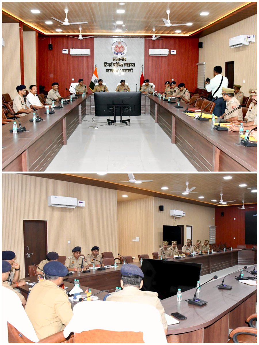 digsaharanpur's tweet photo. ▶️आज दिनांक 08.09.2026 को @adgzonemeerut श्री भानु भास्कर एवं #DIG_SRR श्री अभिषेक सिंह द्वारा #SSP_ZUF श्री संजय कुमार वर्मा, #SP_SMI श्री नरेंद्र प्रताप सिंह एवं अन्य पुलिस अधिकारियों के साथ पुलिस लाइन सभागार, शामली में गोष्ठी आयोजित की गई।
✅गोष्ठी में कानून-व्यवस्था एवं पुलिसिंग से संबंधित विभिन्न बिंदुओं की समीक्षा करते हुए सर्व-सम्बन्धित अधिकारियों को आवश्यक दिशा-निर्देश दिए गए।
@Uppolice
@CMOfficeUP
@dgpup
@ChiefSecyUP
@homeupgov
@myogiadityanath
@ANINewsUP
@CNNnews18
#UPPolice
#UPPoliceInNews
