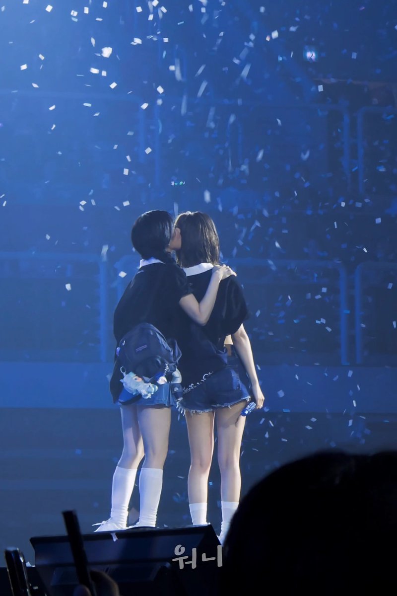 maznayo_'s tweet photo. 너무아름다워서 눈물이나네... 멤버랑 같이있으면 두배로 행복해보이는 아이돌 어떻게 안좋아하지 https://t.co/EjPq4z1HDa