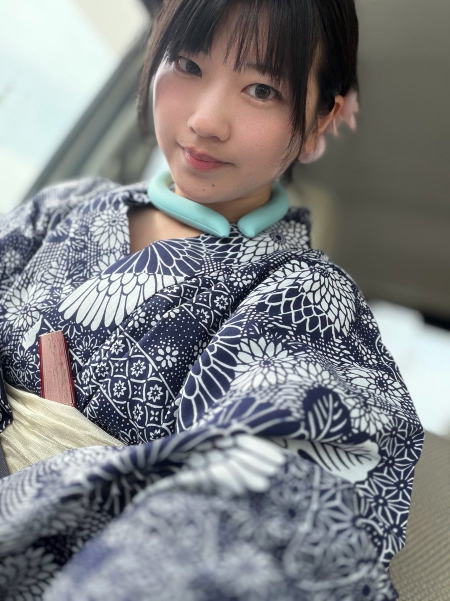 piyotanno's tweet photo. 🎥土曜日21時〜動画公開します🌻
夏の終わり、ぴよたんのより
「ラストサマー」のお便り💌

今年最後の夏、一緒に楽んでいこうね♡
お楽しみに🏖️✨
プレミア公開か悩み中.. https://t.co/iVIDRH3haN
