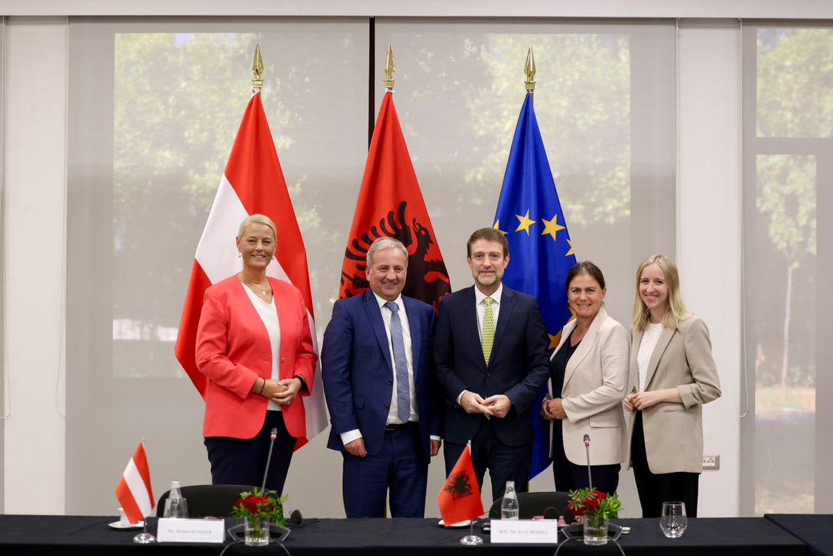 HoxhaFer's tweet photo. Parliamentary #diplomacy is an important pillar of bilateral relations and a valuable instrument for deepening dialogue, mutual understanding and cooperation between countries.

Pleased to meet today with the Austria-Albania Parliamentary #Friendship Group of the Austrian Parliament, led by its Chair, Mr. Michael Hammer.

#Austria remains one of Albania’s closest and most valued partners, with a longstanding commitment to Albania’s EU accession and to advancing the European perspective of the #WesternBalkans.

Our discussion reaffirmed our shared commitment to further strengthening our excellent relations and our strong partnership, including through closer parliamentary dialogue and cooperation, as we work together to advance our common priorities.

We also agreed that more and better communication is needed, both in our countries and across EU Member States, to build broader support for enlargement as an investment in greater security, unity, stability and prosperity for the whole of #Europe.

#Albania2030