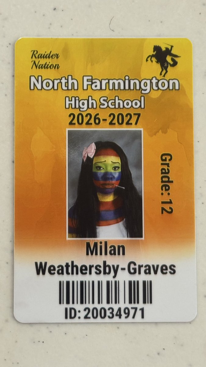 Milansyaire's tweet photo. #NFID27 #ABadCaseOfStripes https://t.co/1SK6BzkduN