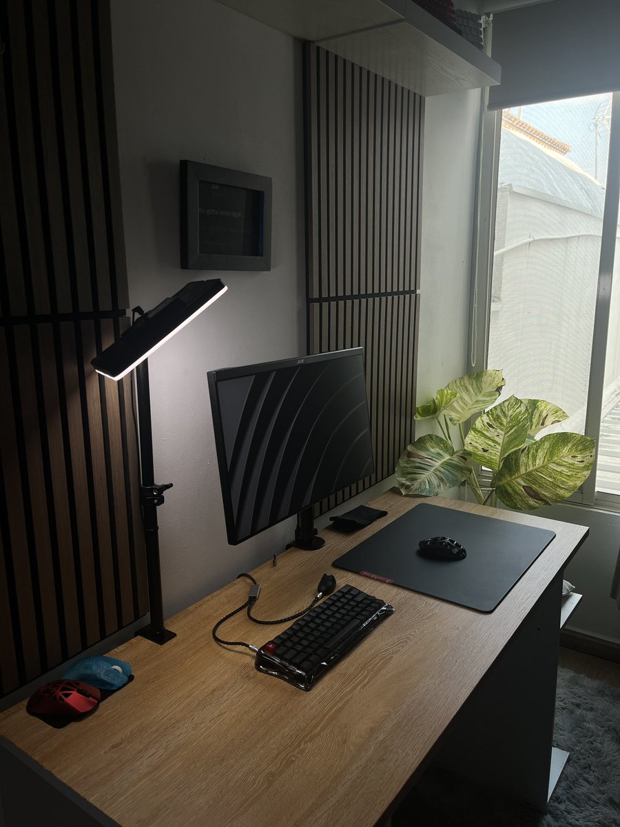 xcosm0's tweet photo. #desksetup https://t.co/pHuTicPjNt