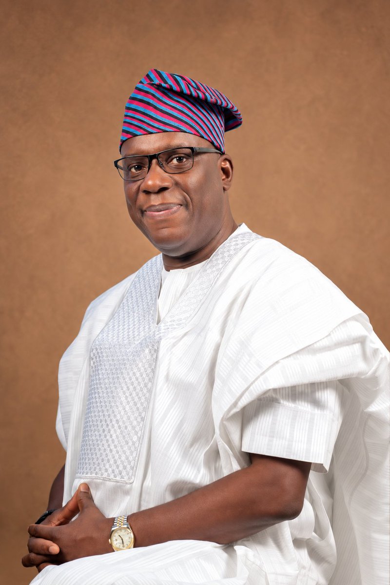 OfficialAPCNg's tweet photo. ABUJA, FCT

SEPTEMBER 8, 2026

PRESS STATEMENT

APC NATIONAL SPOKESMAN FELIX MORKA, CON, BAGS POLITICAL COMMUNICATOR OF THE YEAR AWARD

The All Progressives Congress (APC) congratulates its National Publicity Secretary, Barr. Felix Chukwumenonye Morka, CON, on his recognition by the Nigerian Association of Christian Journalists (NACJ) as the “Most Outstanding Political Marketing Communicator of the Year 2026.”

The coveted award, which will be conferred on the APC National Publicity Secretary at the NACJ Annual Integrity Lecture and Award Conference scheduled for Friday, September 11, 2026, at the Lagos Airport Hotel, Ikeja, is a fitting recognition of Morka’s stellar contribution to the articulation and communication of the Renewed Hope Agenda of the President Bola Ahmed Tinubu-led APC administration.

As the Party’s chief spokesperson, Morka has consistently demonstrated professionalism, clarity and intellectual depth in communicating the administration’s policies, programmes and achievements, while providing informed and effective responses to issues of national importance. His communication efforts have contributed to greater public understanding of key government reforms in many areas, including economic reform, infrastructure development, food security, social investment, national security and investment promotion.

The Party also recognises Morka’s nearly four decades of distinguished service in law, human rights advocacy, public policy, urban governance and democratic consolidation. As Founder and Executive Director of the Social and Economic Rights Action Center (SERAC), former Legal Officer for Africa of the Washington, DC-based International Human Rights Law Group, and former Legal Director of the Civil Liberties Organisation (CLO), he has built a long and distinguished record of service in human rights, public interest and social justice advocacy. A veteran champion of the rights of the urban poor, Morka’s extensive engagements with the United Nations, UNAIDS, the World Bank, African Union, and other international human rights and development institutions, alongside an LL.M from Harvard Law School, have sharpened his expertise and effectiveness as a political communicator.

His contributions to nation-building, democracy and the rule of law were further recognised in 2025 when President Bola Ahmed Tinubu conferred on him the national honour of Commander of the Order of the Niger (CON).

The APC commends the NACJ for recognising excellence and professionalism in political communication and congratulates Barr. Felix Morka, CON, on this well-deserved honour.

As the Party prepares for the 2027 electioneering season, the APC is confident that Morka will continue to deploy his experience, intellect and communication skills in framing and advancing the Party’s messaging objectives and effectively communicating the administration’s achievements and building greater public support for the re-election of President Bola Ahmed Tinubu.

The 2026 NACJ Integrity Lecture and Awards Conference brings together leaders, policymakers and media stakeholders to sensitise, inspire and celebrate Nigerians who have demonstrated outstanding leadership, integrity, accountability and patriotism.

Signed:

Hon. Durosinmi Meseko 
Deputy National Publicity Secretary 
All Progressives Congress (APC)