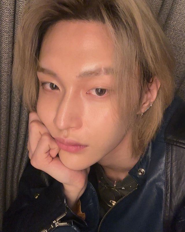 mexnojamz's tweet photo. ‘ จริง ๆ เค้าชอบตอนผมเข้มมากกว่า ’         
.                                      ‘ ตอนนี้ดีที่สุดแล้วครับ ’ https://t.co/X5qsaQeGXd