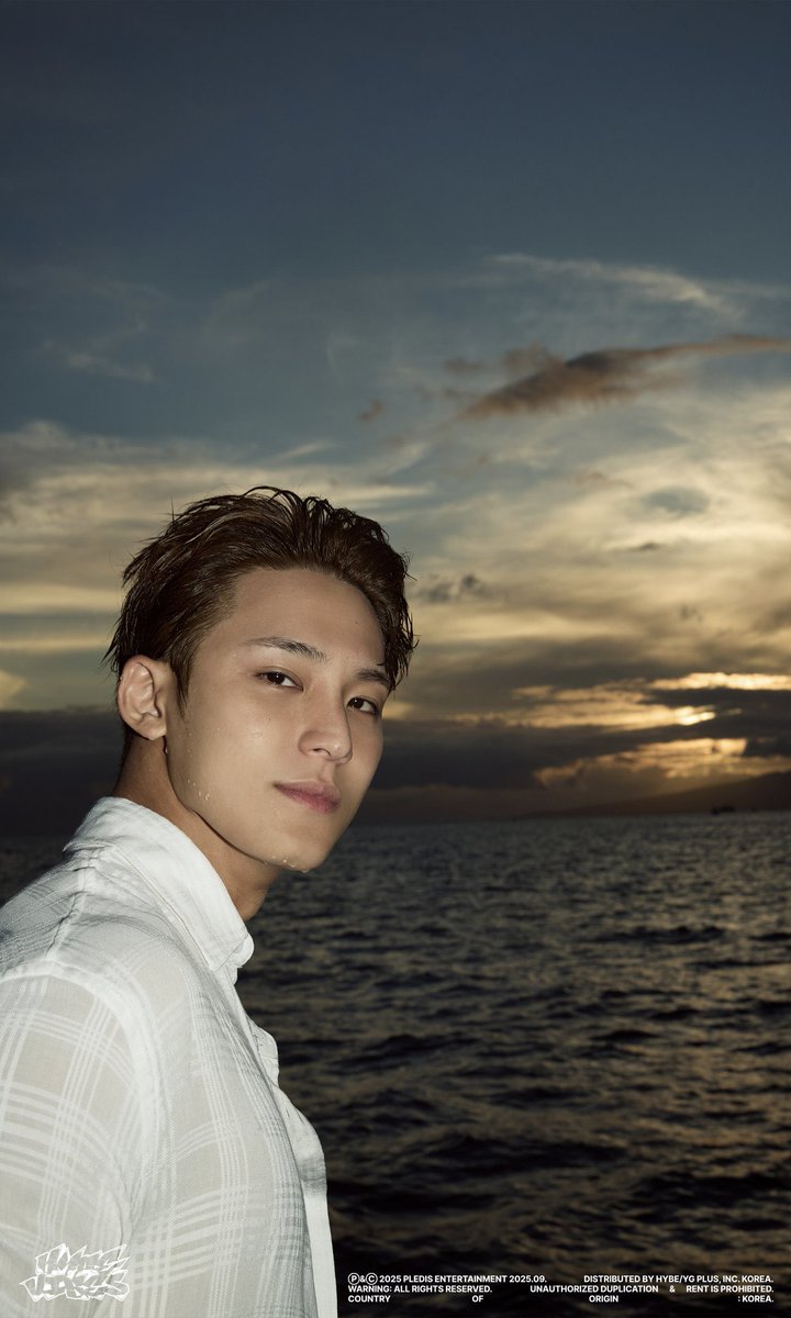 gyustarlit's tweet photo. one year since these insane barefaced mingyu pics and i’m still not over them… yearning for cxm era https://t.co/DTVXVyZ4ic