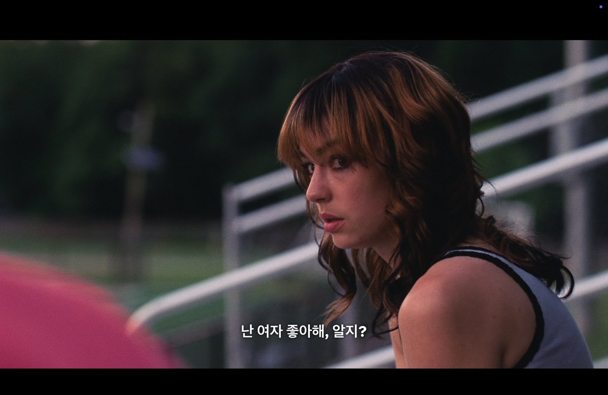 lxxxyouforever's tweet photo. 잘 모르겠어 난 TV 드라마가 좋아 https://t.co/FGIKXzPfNC