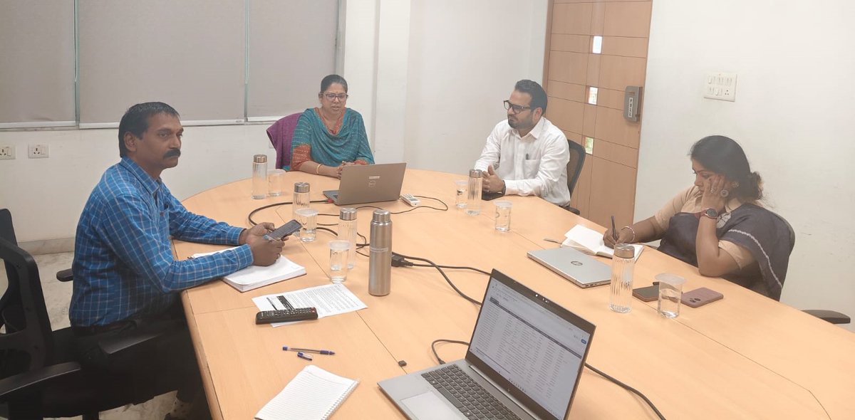 STPIHyderabad's tweet photo. Director, @STPIHyderabad had a productive interaction with Mr. Ramesh Kaza, Secretary General, @SCSC_Cyberabad and his team. Discussions focused on potential @stpiindia initiatives and avenues to further strengthen industry collaboration in cybersecurity ecosystem. @GoI_MeitY https://t.co/7f0TK4vSMi