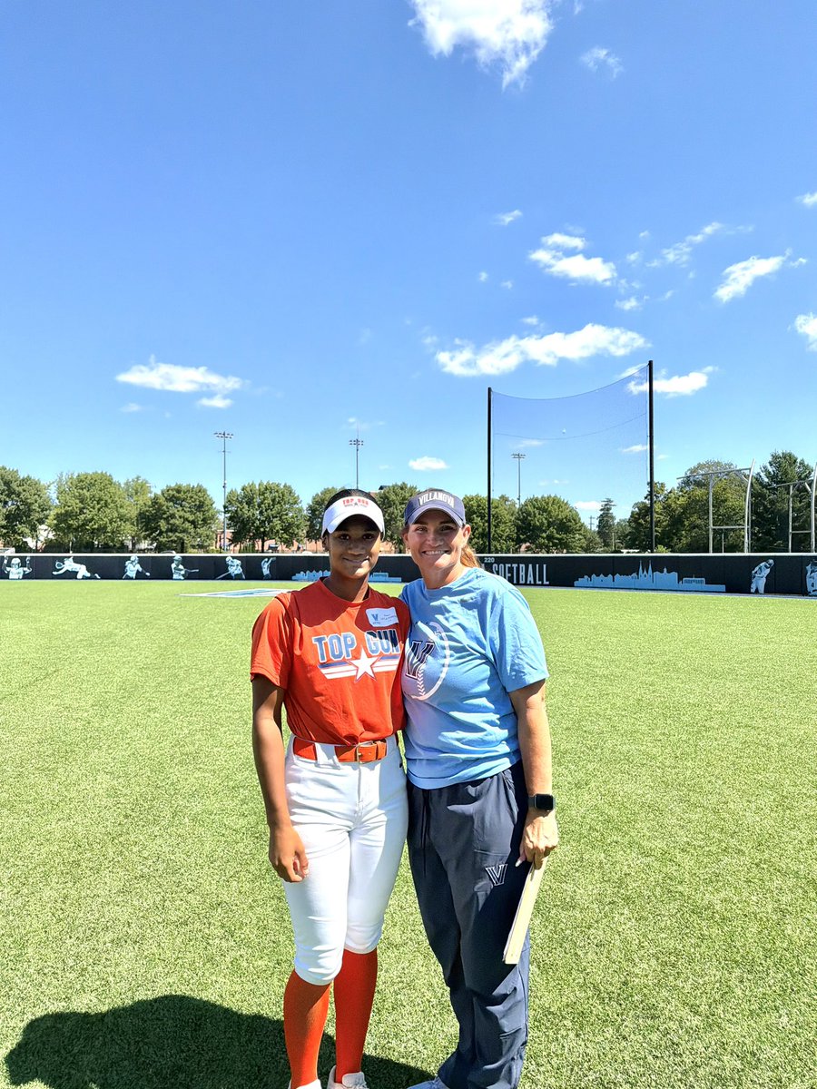 LadySlugger15's tweet photo. Thank you so much to @bridgetorchard @GLuety @billie_kerwood for hosting such an amazing Labor Day prospect camp, I really appreciated the feedback and being able to work with you. Thank you!! @VUSoftball https://t.co/Lc2J7SvBXz
