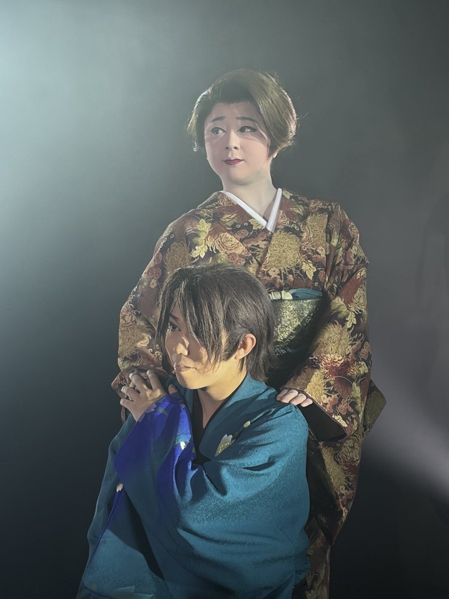 aa10kk17's tweet photo. 2026.09.06
9月公演🪭
#戸田凛 二代目座長
#戸田ゆうた 座長
#蓮志 くん
#劇団戸田

#尼崎遊楽館
#大衆演劇 https://t.co/C2h0StvaB1