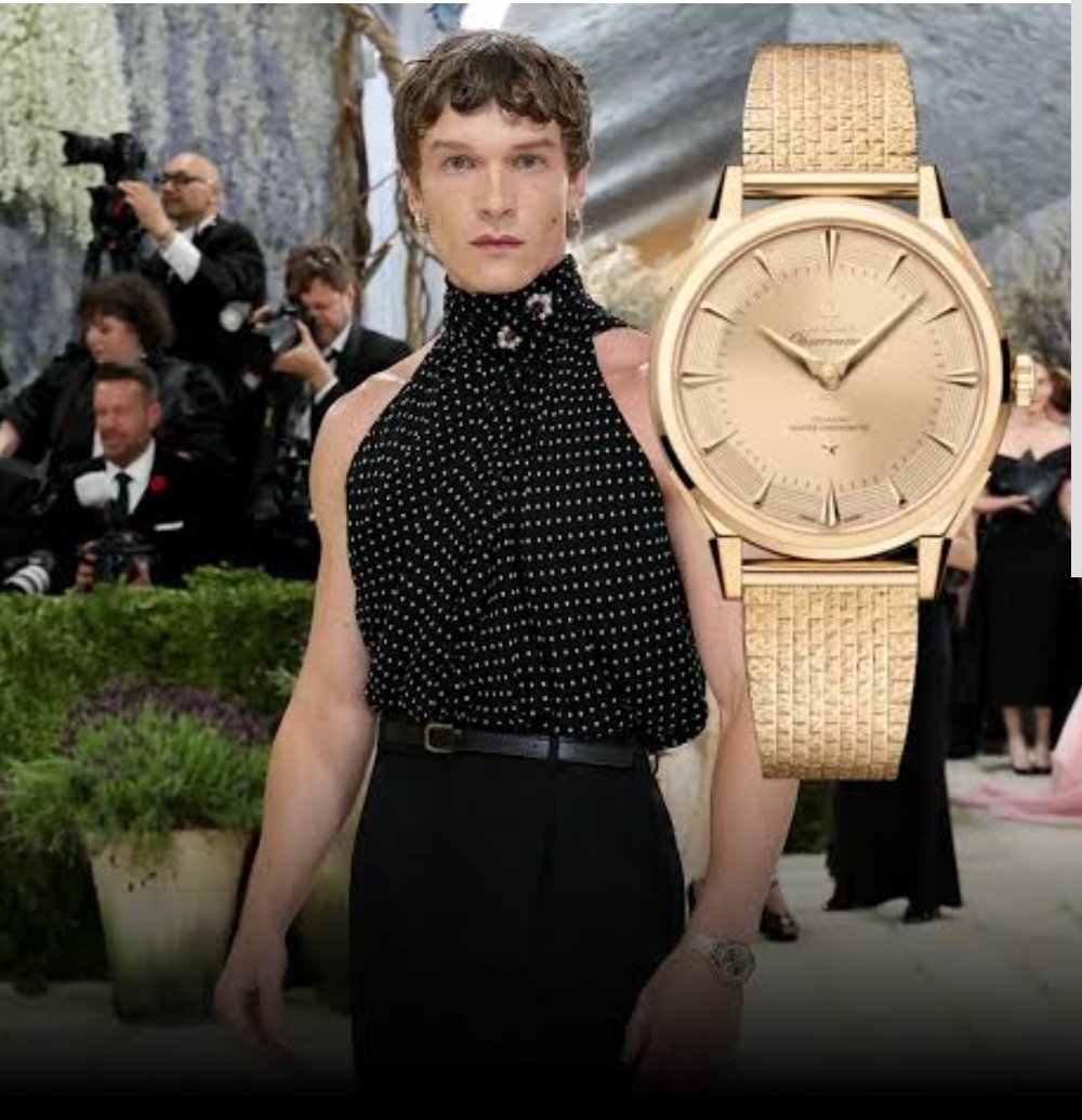 melbertaa's tweet photo. can't believe fans dont know that Omega watches has a partnership with Connor. Omega sponsored him at SNL and the Met Gala ($2million miv) and you can often see Connor wearing solid gold watches worth $100k each 😭 https://t.co/t1V4PQF3f3