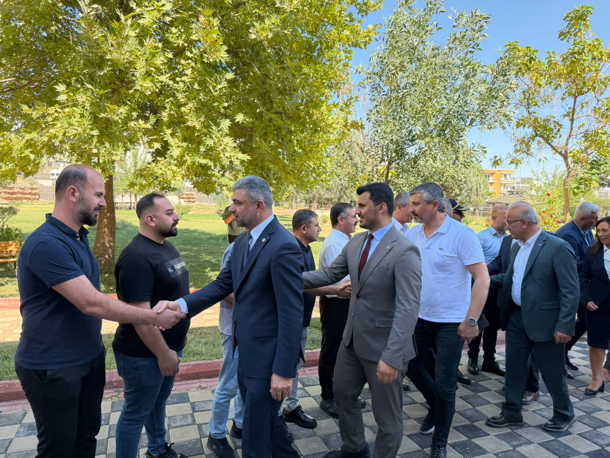 farukkilic47's tweet photo. 📍#İdil Belediyesi

✅ Türkiye Yüzyılı Buluşmalarımız kapsamında, Türkiye Yüzyılı vizyonunun yereldeki yansımalarını değerlendirmek, ilçemizin ihtiyaçlarını ve geleceğe yönelik hedeflerini istişare etmek üzere İdil Belediyemizi ziyaret ettik.

✅ Belediye Başkanımız Sn. Türkan Kayır ile bir araya gelerek; güçlü Türkiye hedefi doğrultusunda yerel kalkınmanın, hizmet anlayışının ve ortak aklın önemine dair verimli bir değerlendirme gerçekleştirdik.

✅ Türkiye Yüzyılı; şehirlerimizin güçlendiği, yerel kalkınmanın hız kazandığı ve milletimizin refahının daha da yükseldiği güçlü bir gelecek vizyonudur. Bu hedef doğrultusunda istişare ve iş birliği içerisinde çalışmaya devam edeceğiz.

#TürkiyeYüzyılıBuluşmaları
