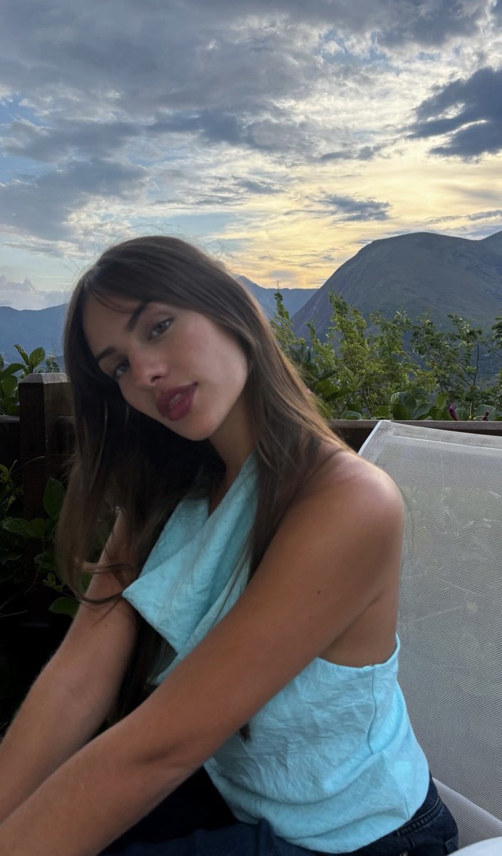 marauderselect's tweet photo. ✦ hestia jones • @numilhaa 
𝓘idade: 20 anos
𝓝acionalidade: espanhola 
𝓟ronomes: ela/dela 
𝓒argo: selecionada https://t.co/7aa4Cfn90x