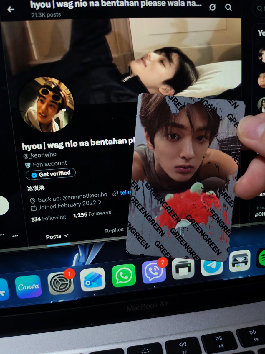 eomnotkeonho's tweet photo. ・（ ♡ ）#forhuening

new mail today from @miyawberi !! Safely received my red scratch keon today. Bumyahe pa sha galing Mindanao 😭😭 thankfully he arrived safe! Thank you rin po for letting me experience to scratch the pc 🤍

included the before nd after pics hehe

+ × +   ☆ https://t.co/t94X4DR38K