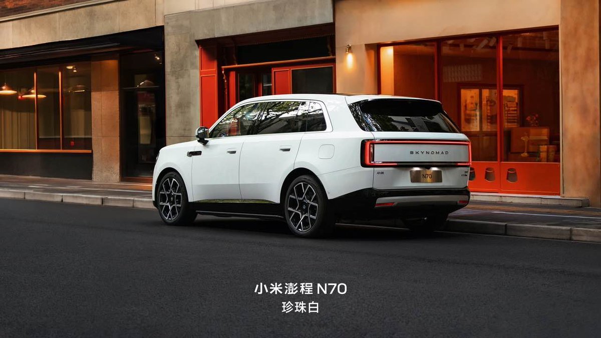 alvintse's tweet photo. More than transport: a space that adapts to life. Xiaomi SkyNomad N70 pairs a spacious five-seat cabin with a sliding console and versatile table options—for families and creative professionals. From RMB 209,900 in China. https://t.co/7WfbL0Mtfp