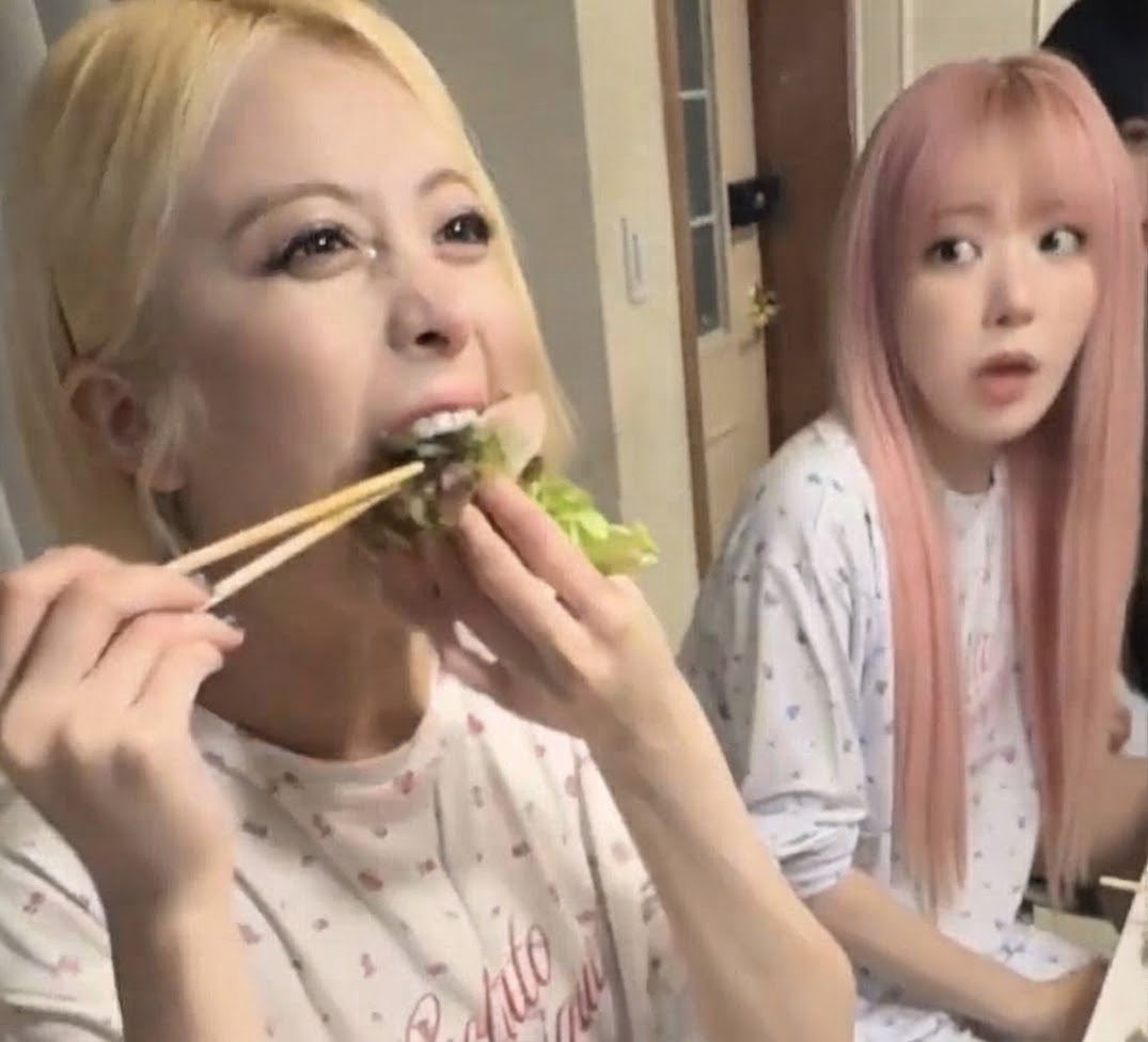 lovingzuhas's tweet photo. sakura: https://t.co/SglCs6Mmvb