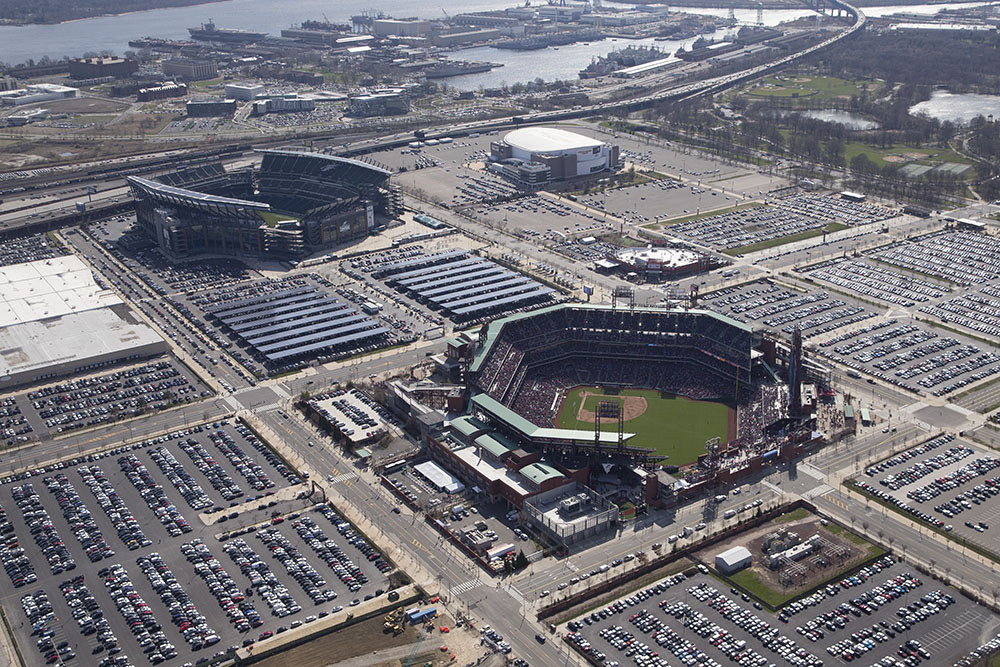 ryanhammer09's tweet photo. As much as I’ve always disliked Philly pro sports teams, their stadium setup in South Philly is supreme to all others I’ve seen in pro sports so to see them staying in that lot is awesome

Growing up a NY sports fan I’ve always been jealous of it https://t.co/OqCcEhrwMQ