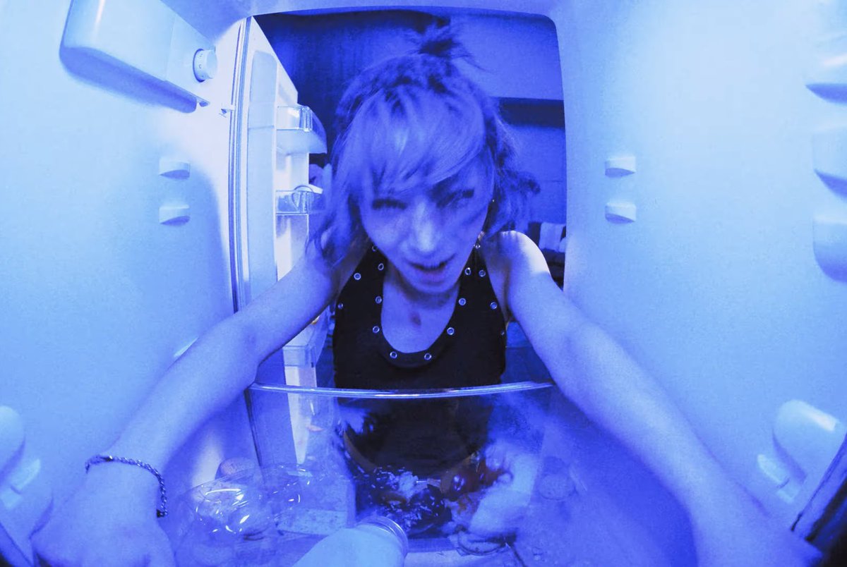 87_Jisoolove's tweet photo. 今私は泣いている。
それは悲しいからじゃないよ。
今私は笑っている。
それは面白いからじゃないよ。
あなたの抑えてた部分の1部を見れて
感動して、ホッと、安心してるからなんだよ
これからも俺たちHONEYsにはどんな姿でも見せていいからね。
あなたの味方しか居ないよ💖
 #LEEJISOO #MISMATCH https://t.co/MfuBh7oSlX