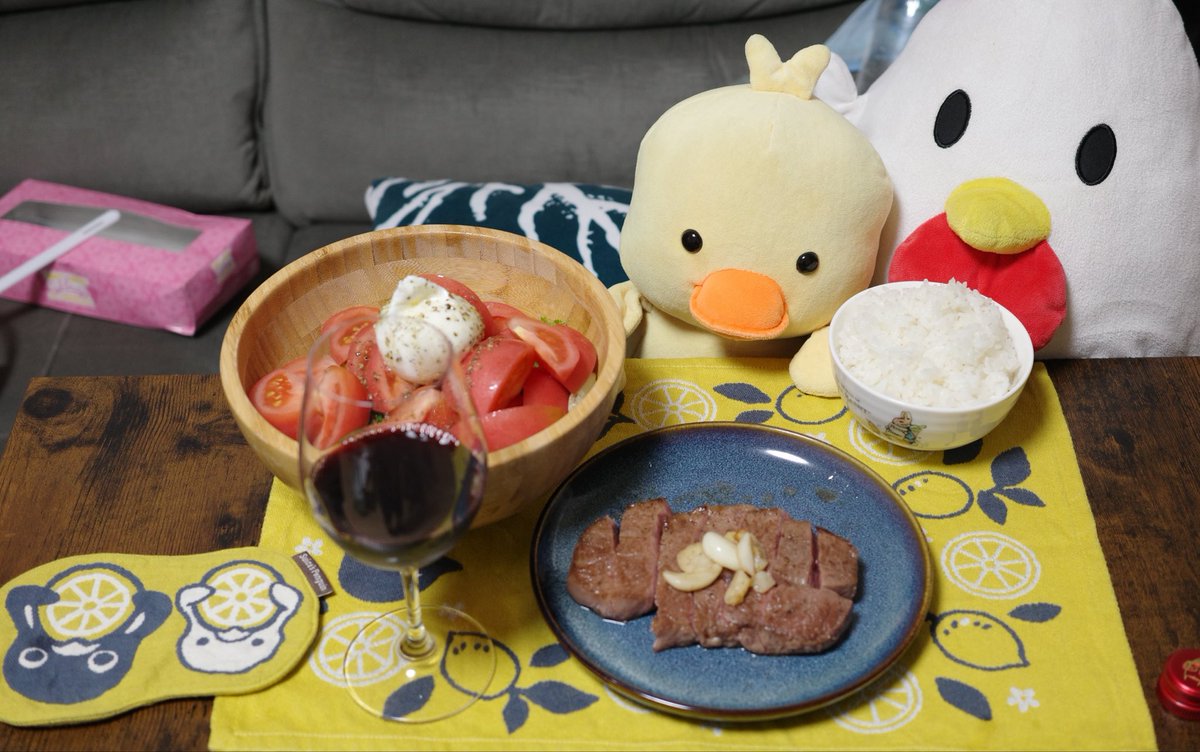 helloDuck55555's tweet photo. 1日遅れのステーキ
ミスジだよゴンゾー🐥 https://t.co/6jvgWL7B92