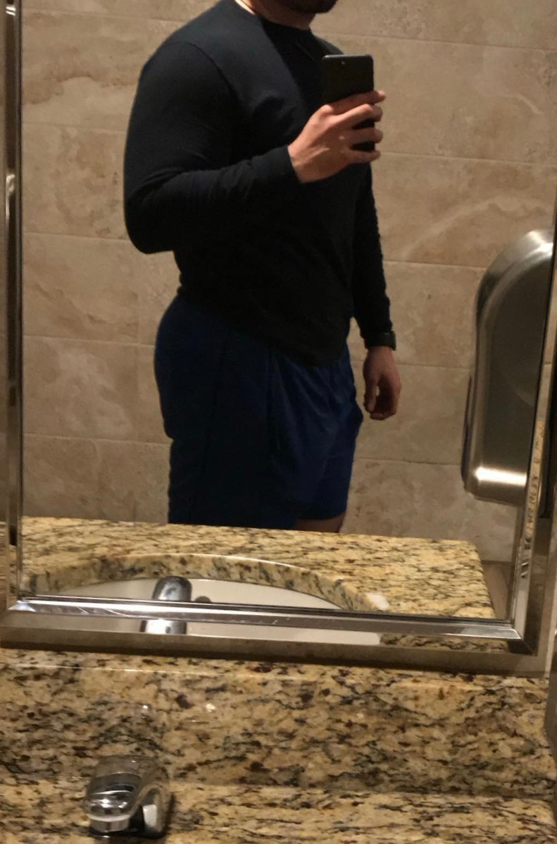 Viewer2023tw's tweet photo. just a gordito out here 😶‍🌫️ https://t.co/0pUGnzelXO