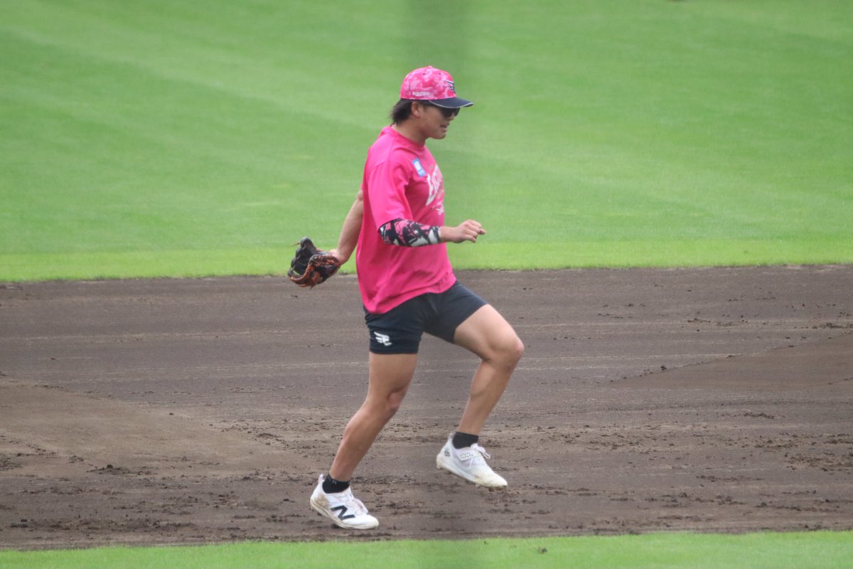 NK324df's tweet photo. 260906 黒川史陽

送球ミスって跳ねてたふみやくん😙
 #楽天イーグルス  #rakuteneagles https://t.co/X3L4XZAtID