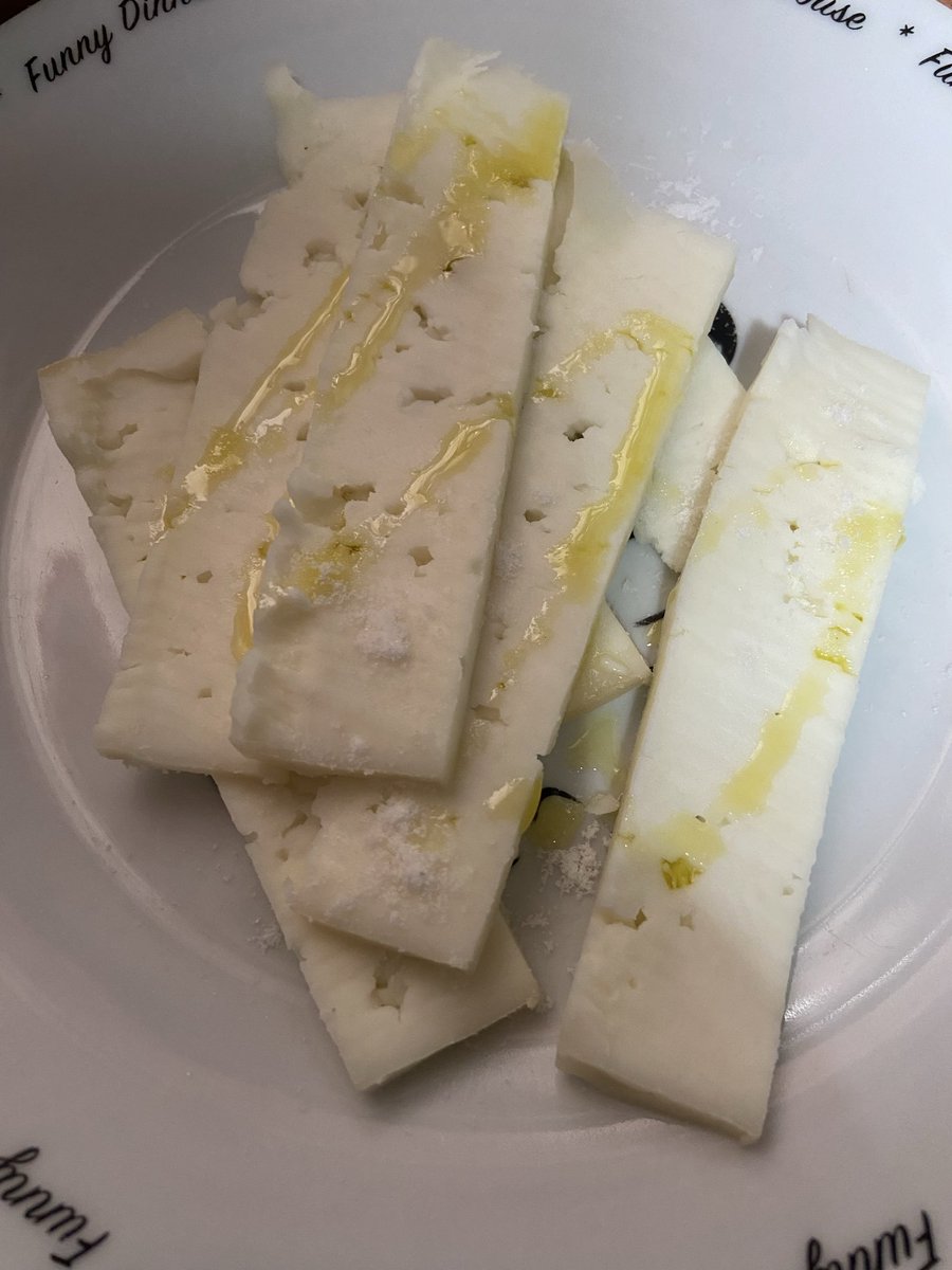 CorazonAysenino's tweet photo. Quesito Cabra con aceite y sal 🤤🤤que tengan un #LindoMartes ☀️ https://t.co/tUMUs3oTcl