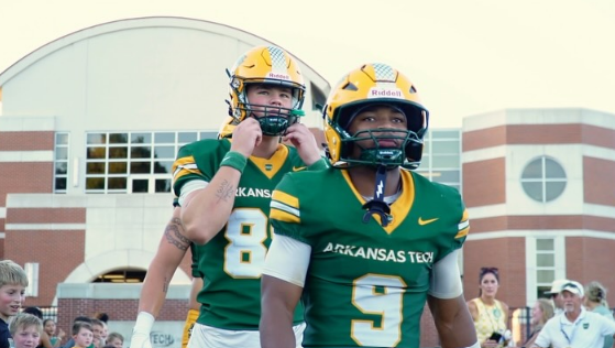 CoachJonesGRHS's tweet photo. Just some TEXAS boys playin' ball in ARKANSAS!!! Congrats to @GRHS_Football alum @GregorJones12 &amp; @DickinsonFB alum @derioncrooms for being named captains for @ATUFootball.... And they got the W last Thursday! @fbheraldsports https://t.co/pp2DtQ5JzU