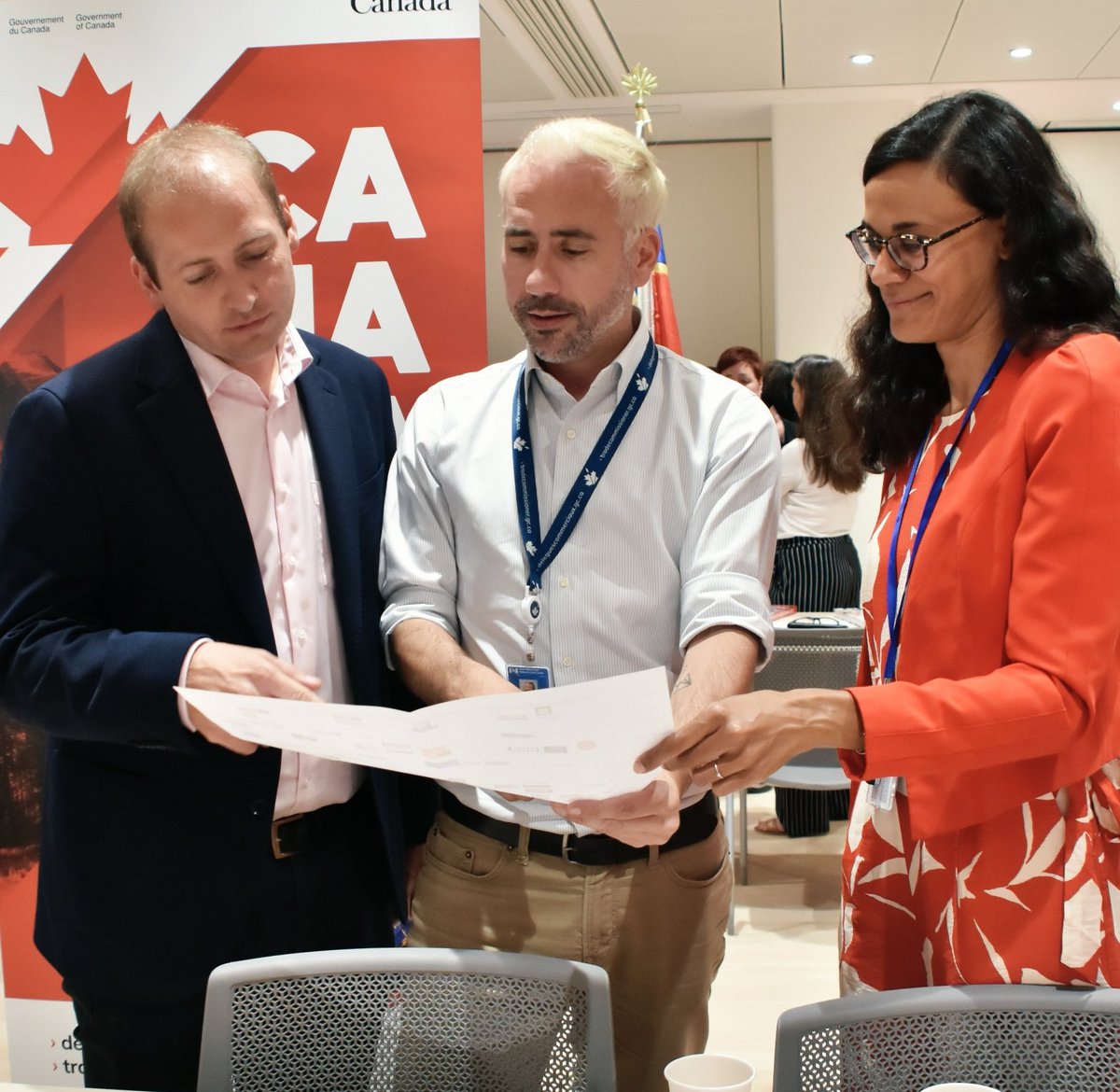 AmbCanFrance's tweet photo. Nous avons également eu le plaisir d'accueillir nos nouveaux collègues qui prennent leurs fonctions à l'Ambassade, et de leur faire découvrir l'ensemble des activités de l'équipe dans le cadre d'un Forum de Rentrée. 

Bienvenue à bord! https://t.co/M8125OTXiQ