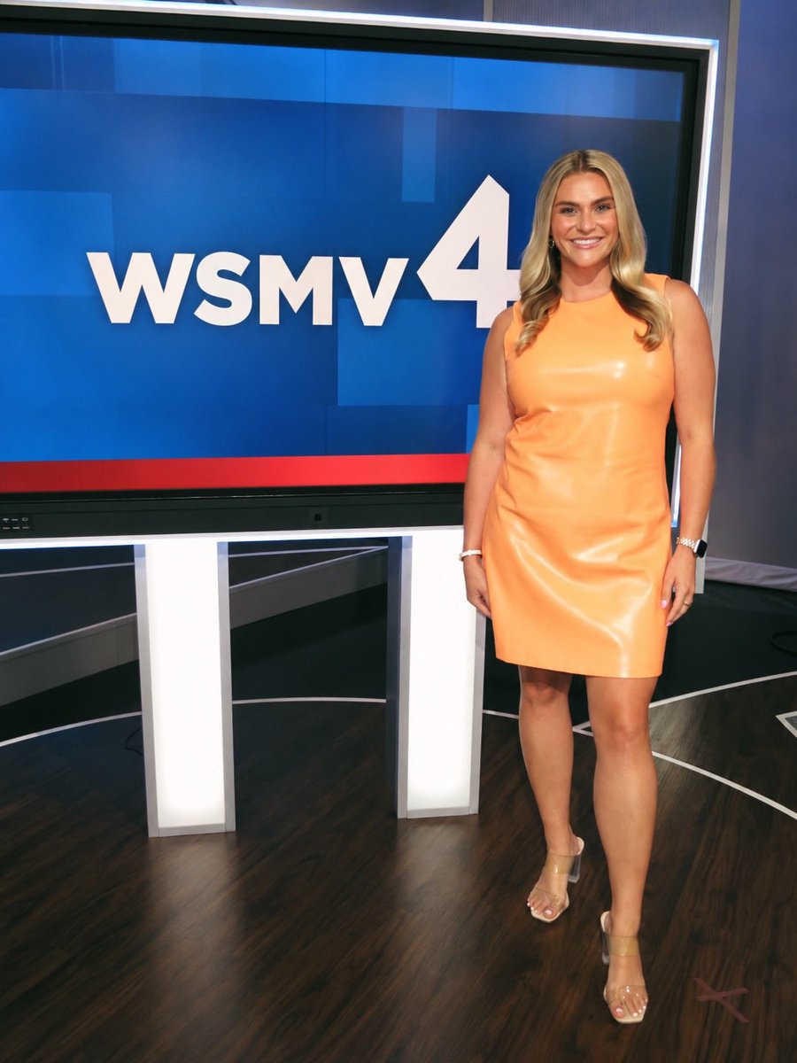 CamilleGearTV's tweet photo. Surprise Nashville, I'm home! I'm so excited to share I'm the newest Sports Reporter/Anchor at @WSMV!

The best things in life happen when you least expect them, and this is no exception. Getting the opportunity to come home is one I couldn't pass up.

From being 2 years old at the Preds first game, to going to more Titans games than I can count, and becoming a Tennessee alum - what a pinch me moment!

See you at Nissan Stadium on Sunday!💙