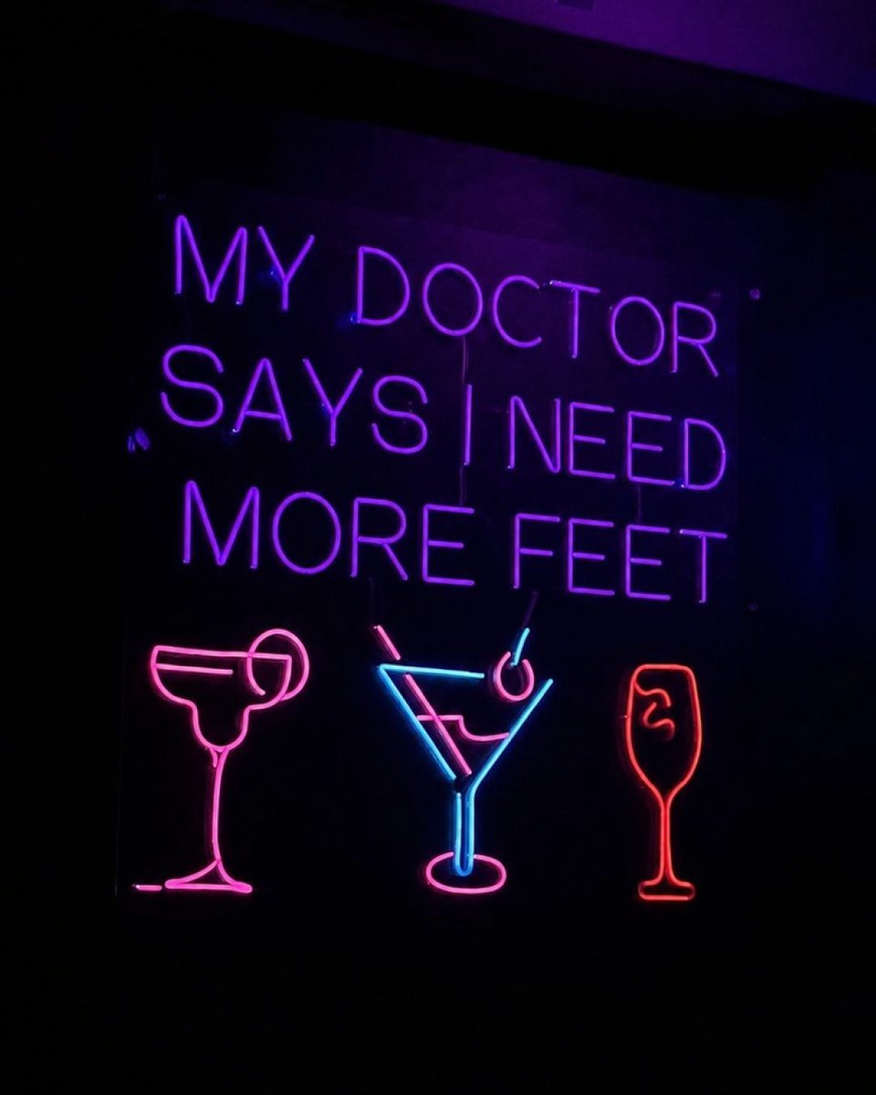 FeetFinder's tweet photo. a foot a day https://t.co/RgGZJel6qO