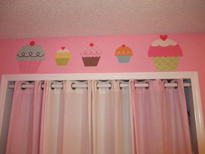 pinkpastrydoll's tweet photo. my kind of interior design https://t.co/E6auW8qQE6
