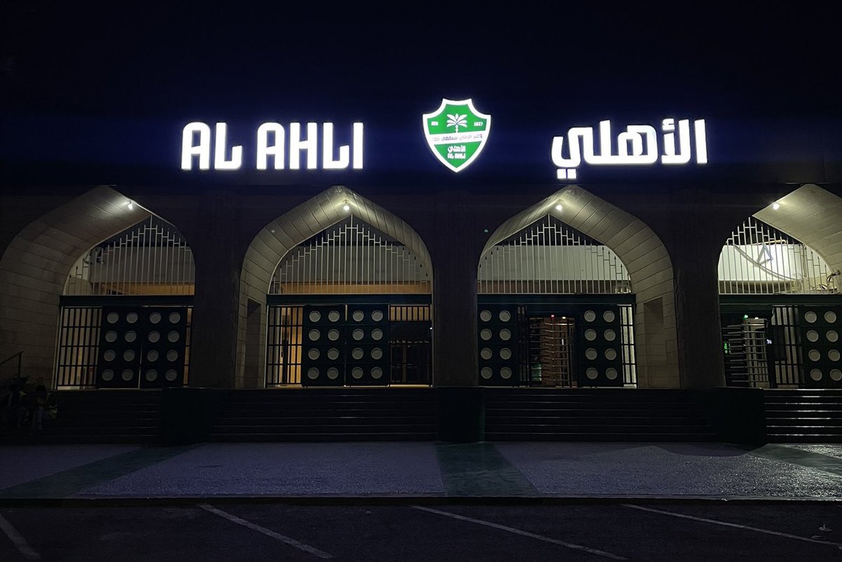 ALAHLI_PLUS's tweet photo. 🚨 لقد طفح الكيل،الان وقت طرد المدرب

طرد المدرب أصبح ضرورة، وإبعاد أذناب مشروع روي بيدرو ضرورة أكبر؛ فمن يواصل نفس النهج بعد كل هذا الفشل لا يستحق أن يكون صاحب قرار في الأهلي.

فشلٌ يتبعه فشل، وقراراتٌ يدفع ثمنها النادي وجماهيره، ثم لا أحد يُحاسب!

اطردوا المدرب، ولجنته التنفيذية وأنهوا بقايا هذا المشروع، وافتحوا الباب لمرحلة تليق بالأهلي
كفاية عبثًا بأسم النادي…

#Pusic_out