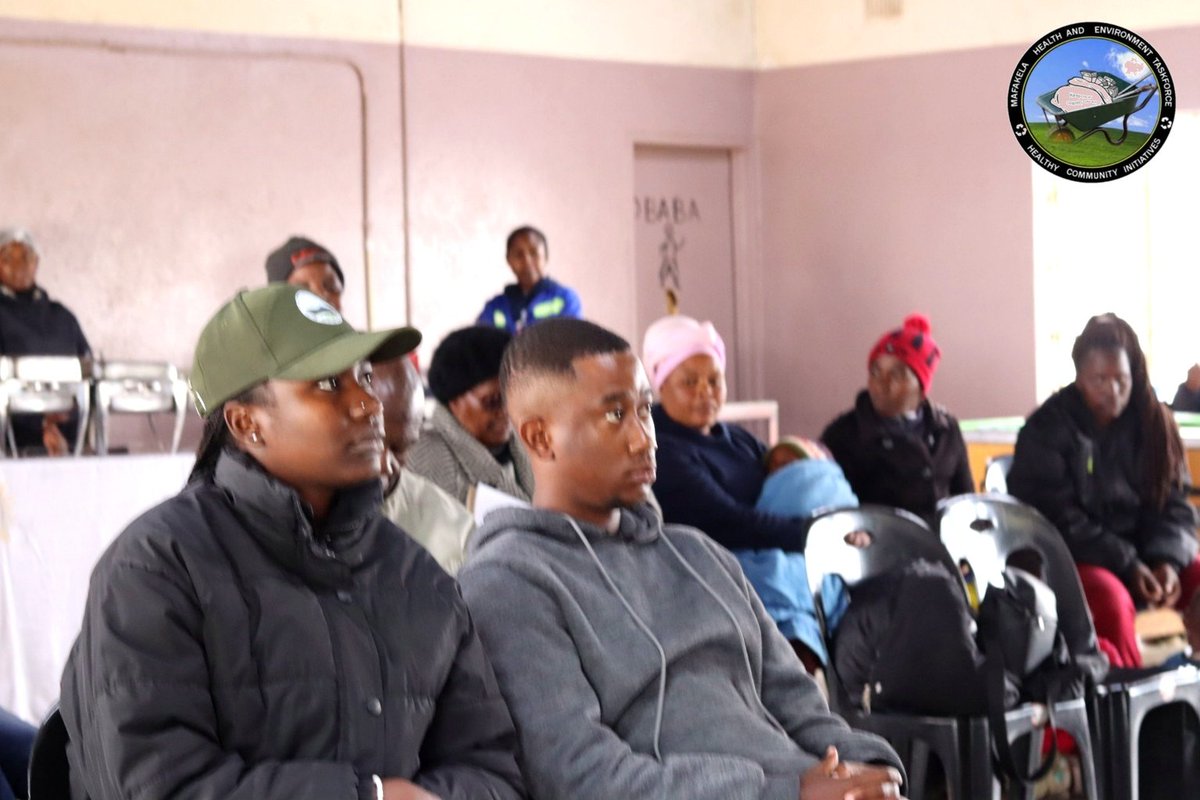 mafakela_hetf's tweet photo. Today, two of our #MHETF members attended an inception training meeting at Old Nic Mine in Killarney, bringing together residents, Old Nic Mine &amp; other stakeholders working towards establishing a Waste Management Community-Based Organisation.
#AsibuyeliEmuva #WasteManagement https://t.co/t92i8Pztom